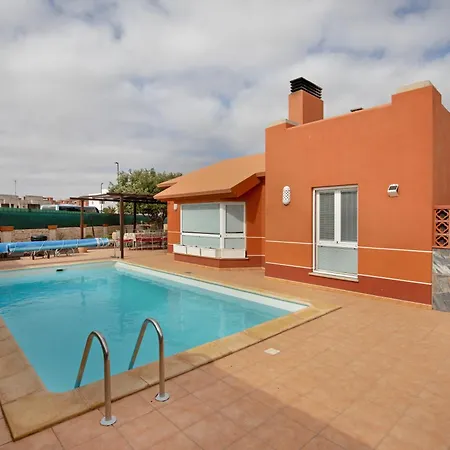 Villa La Rioja *